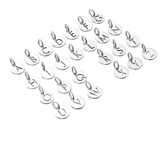 Just in 💫| STRENGTH IS BEAUTIFUL NECKLACE - Picture 2 of 3